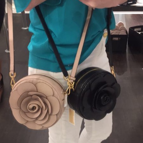 Sale ❗️Michael Kors vivianne flower Crossbody Bag - Picture 8 of 8